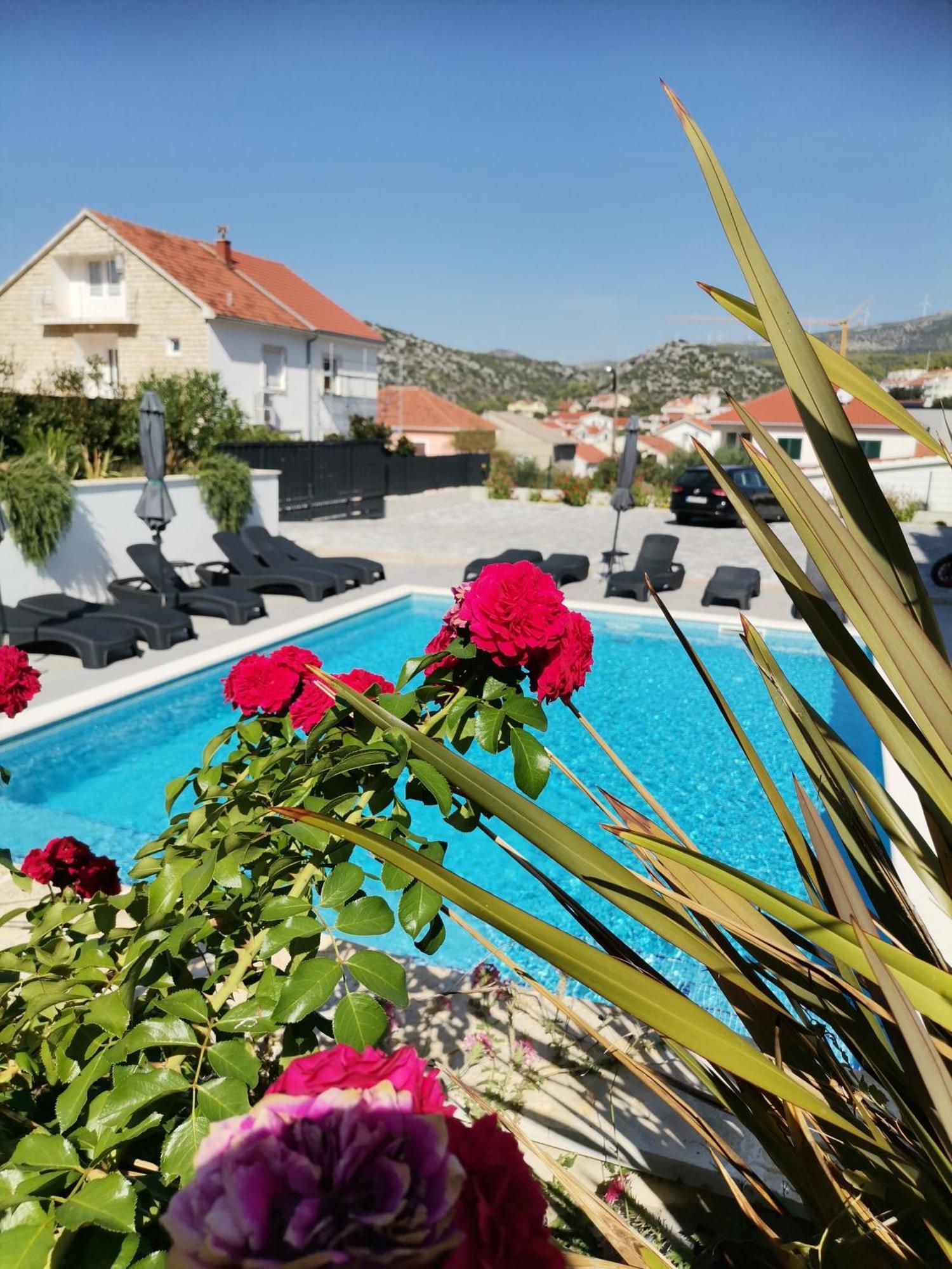 Villa Barbara & Zoran With Heated Swimming Pool Seget Vranjica Exterior photo